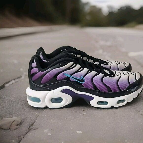 Nike Air Max Plus Low Athletic Running Shoes Youth Size 4.5 Women's Size 6 - Picture 3 of 7
